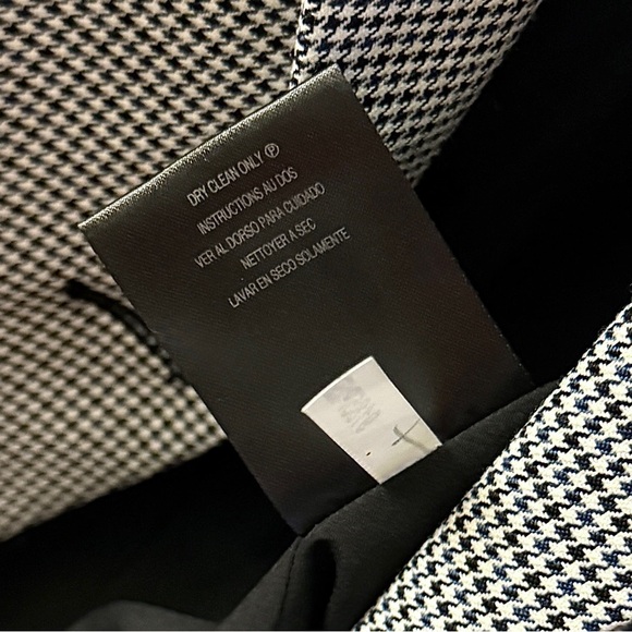 Tahari ASL Petite Houndstooth Blazer - Picture 7 of 7